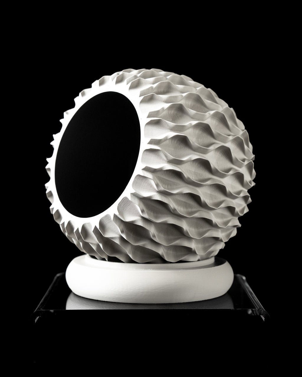 ONDA — Sculptural Planter