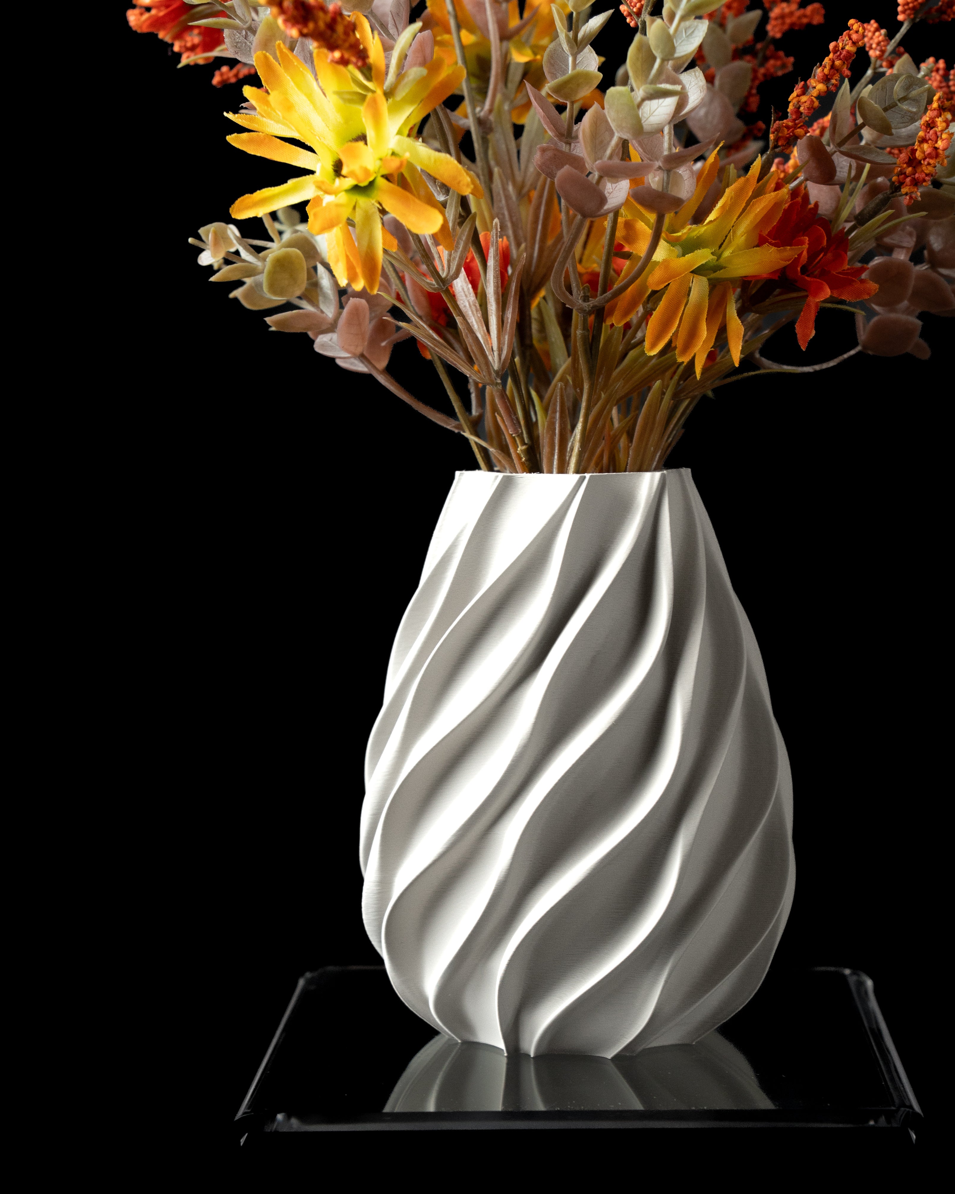 VÓRTICE — Sculptural Vase