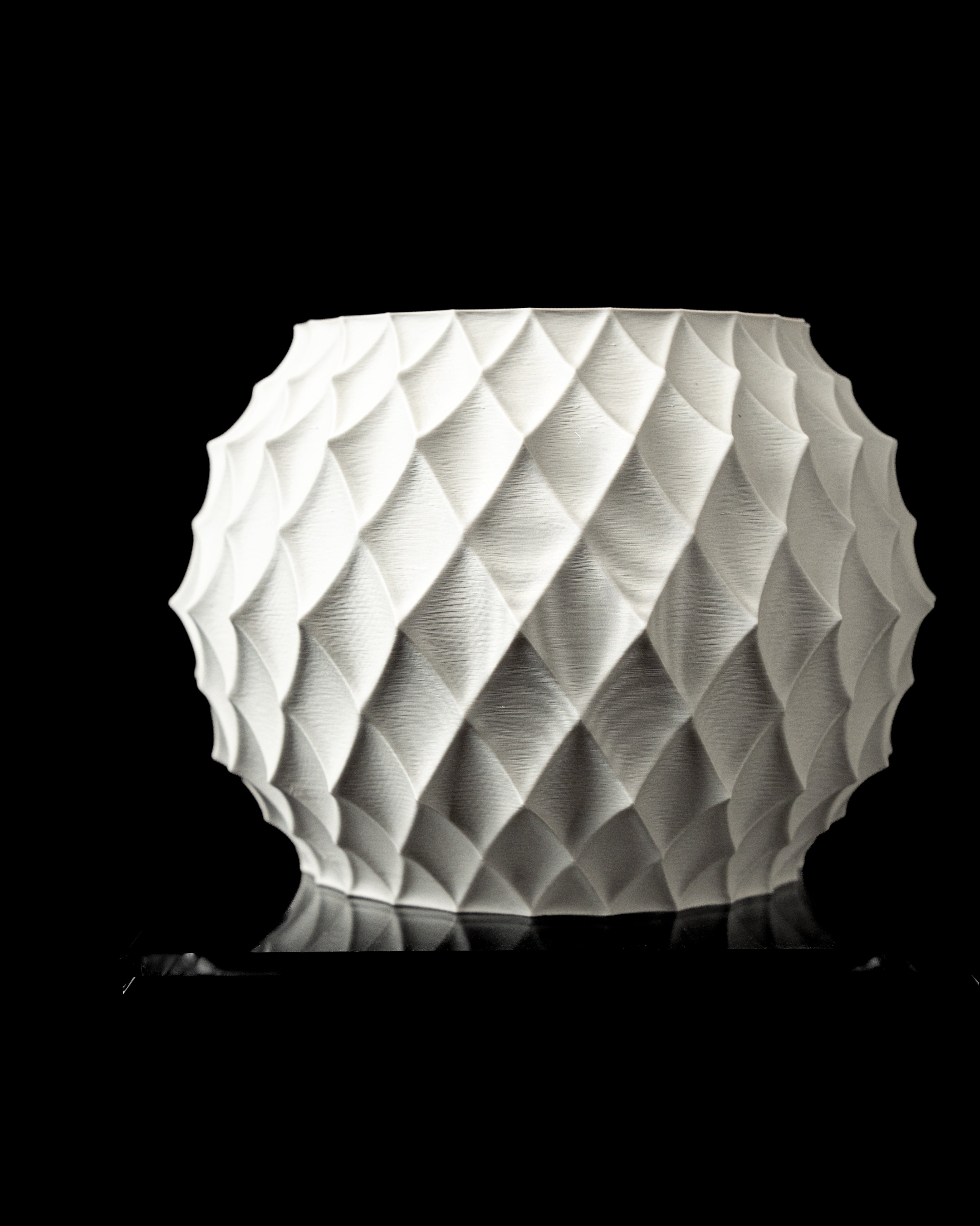 CADEIA — Sculptural Planter