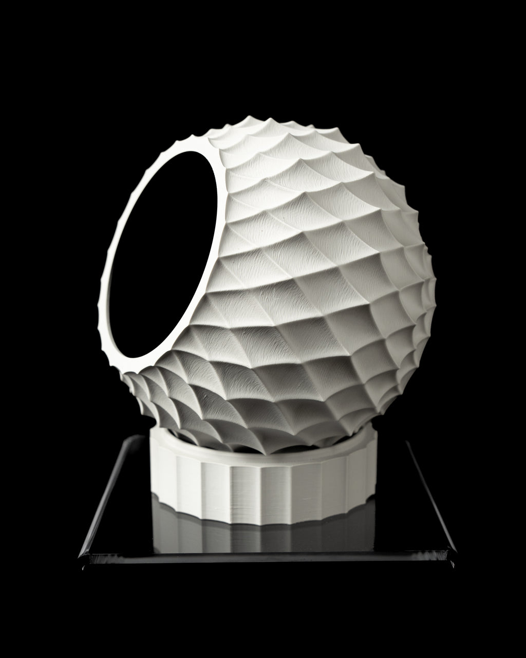 CADEIA — Sculptural Planter