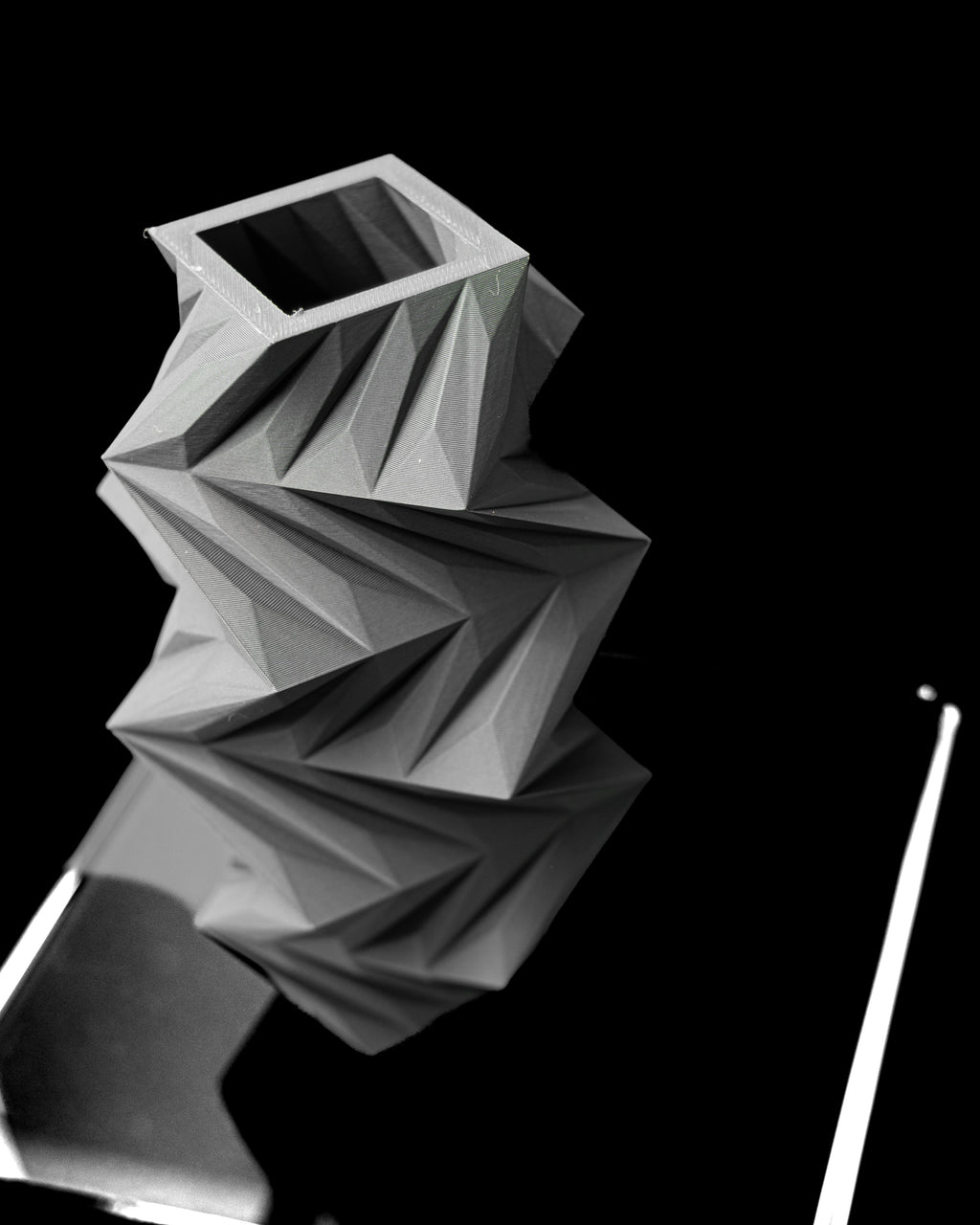 ORIGAMI — Sculptural Vase